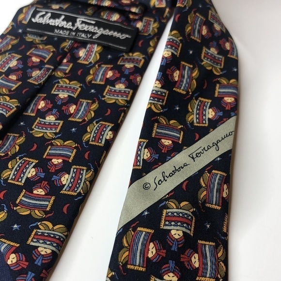 Ferragamo Aladdin & The Magic Carpet Tie - Picture 6 of 7